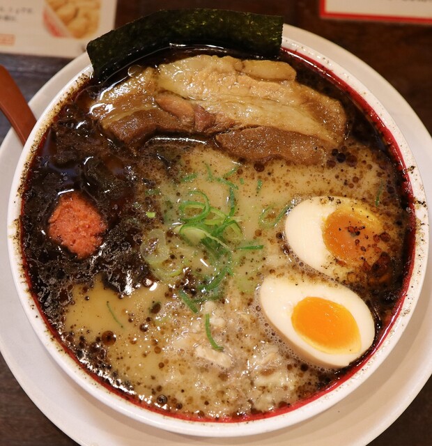 九州じゃんがららあめん 原宿店的實拍高清圖