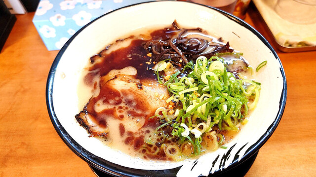 とんこつラーメン 薫的實拍高清圖