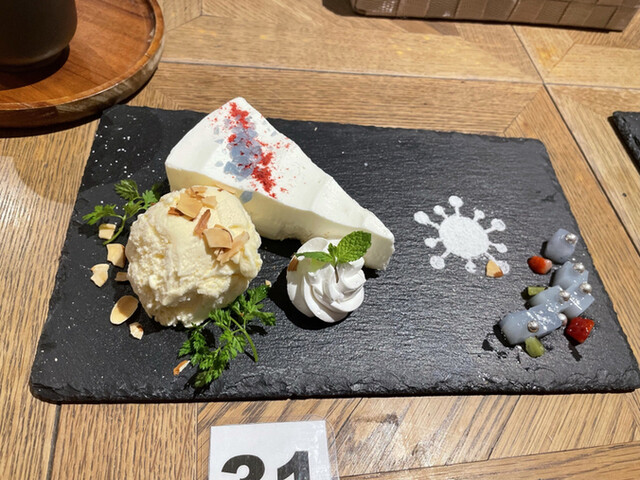 ufotable Cafe Tokyo的实拍高清图