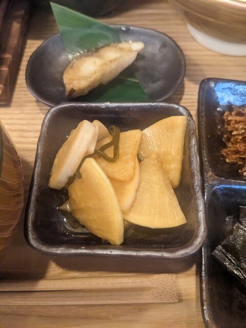 北大塚 灯的实拍高清图