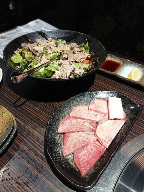 板前焼肉一笑 梅田茶屋町的實拍高清圖