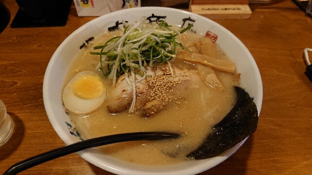 ラーメンの王道 北浜商店 金堀店的实拍高清图