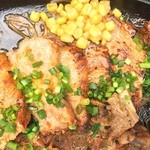 湾岸市場的實拍圖