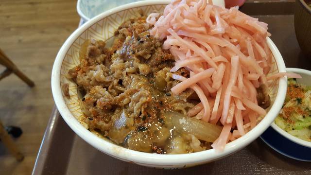 すき家 茨木IC店的实拍高清图