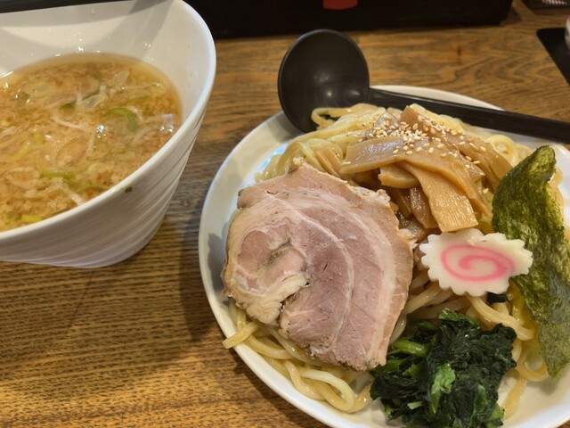麺酒場ひかる的實拍高清圖