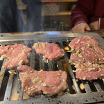 焼肉ここから 上野店的實拍圖