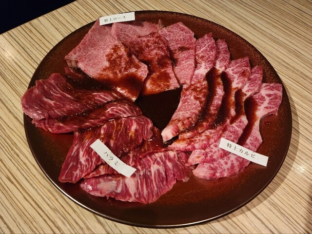 京やき肉よし田的实拍高清图