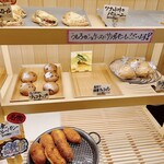 Lion BAKERY的实拍图