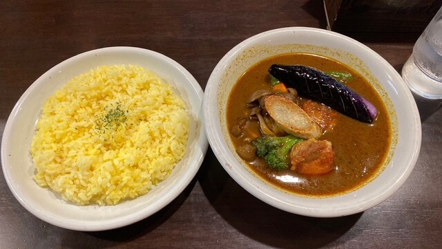 カレー リーブス的实拍高清图