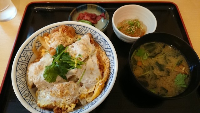 満月的實拍高清圖