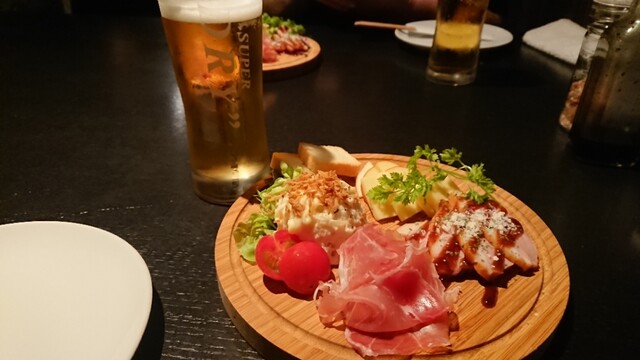 串Dining 響的實拍高清圖