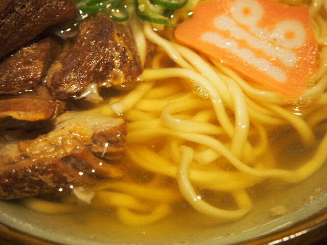 みやぶたと沖縄料理 沖炭的实拍高清图