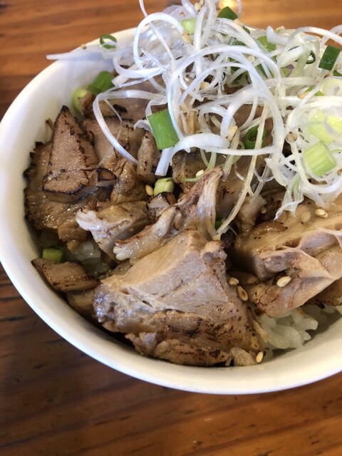 麺や 亀陣的实拍高清图