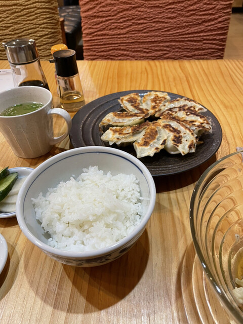 昭和親爺の餃子厨房 亀ちゃん的实拍高清图